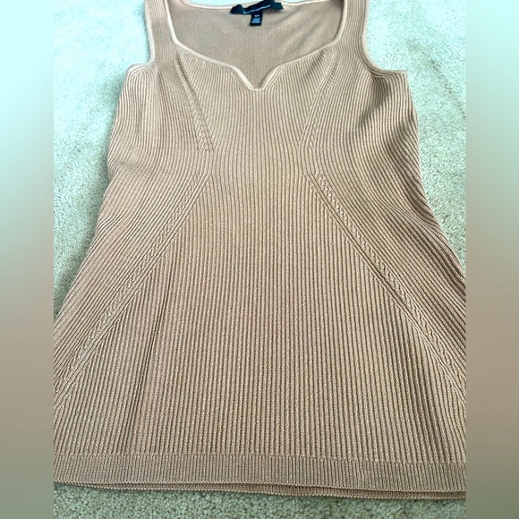 White House Black Market Sweetheart Tank - Picture 1 of 4